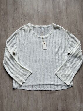 NWT Ribbed Lightweight Knit Scoop Neck Long Sleeve Size L